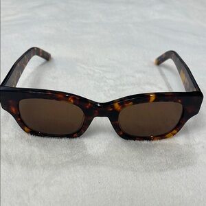ZENNI Tortoiseshell Sunglasses EXCELLENT CONDITION, NO SCRATCHES, WITH CASE